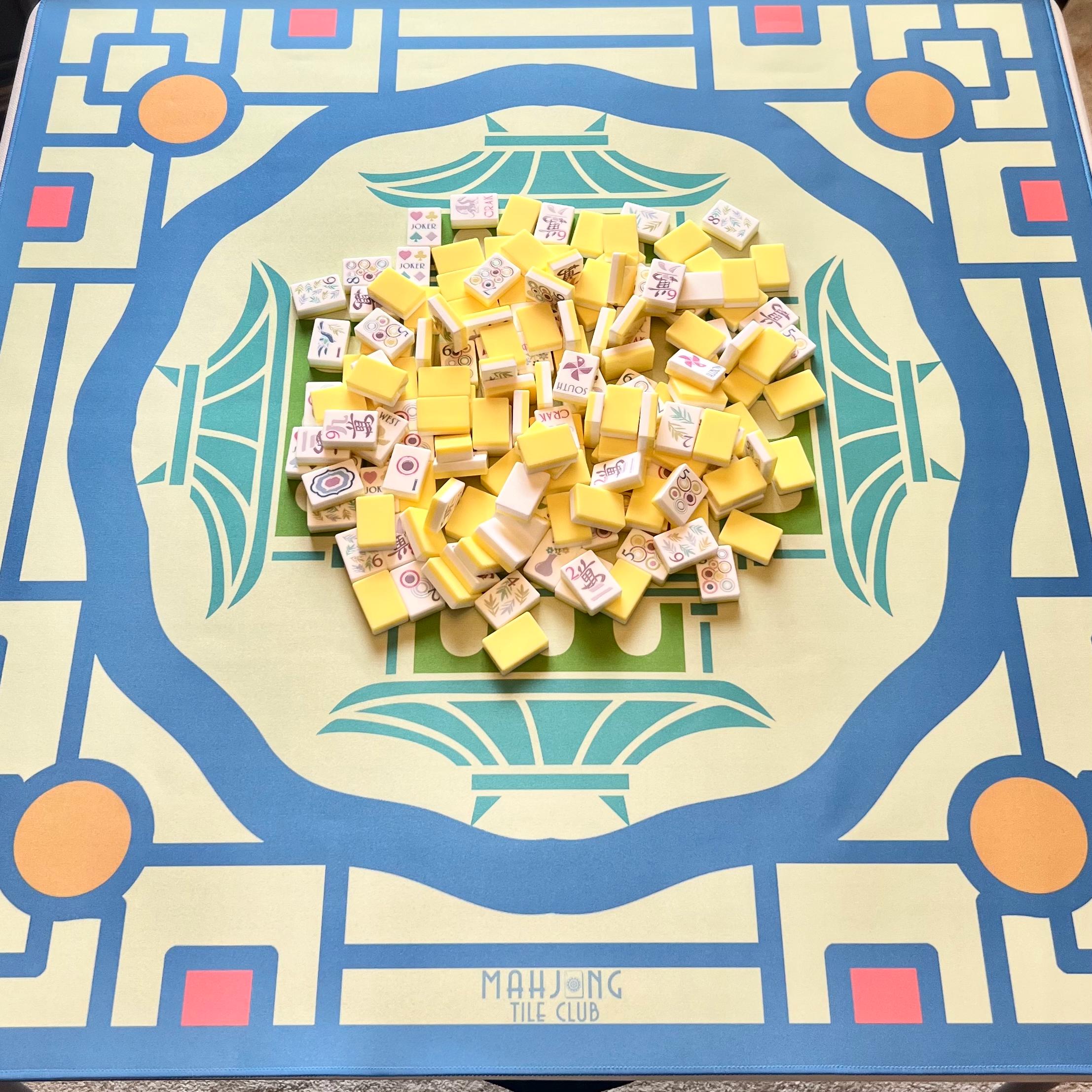 Traditional-ish Mahjong Mat - Pagoda blue and yellow