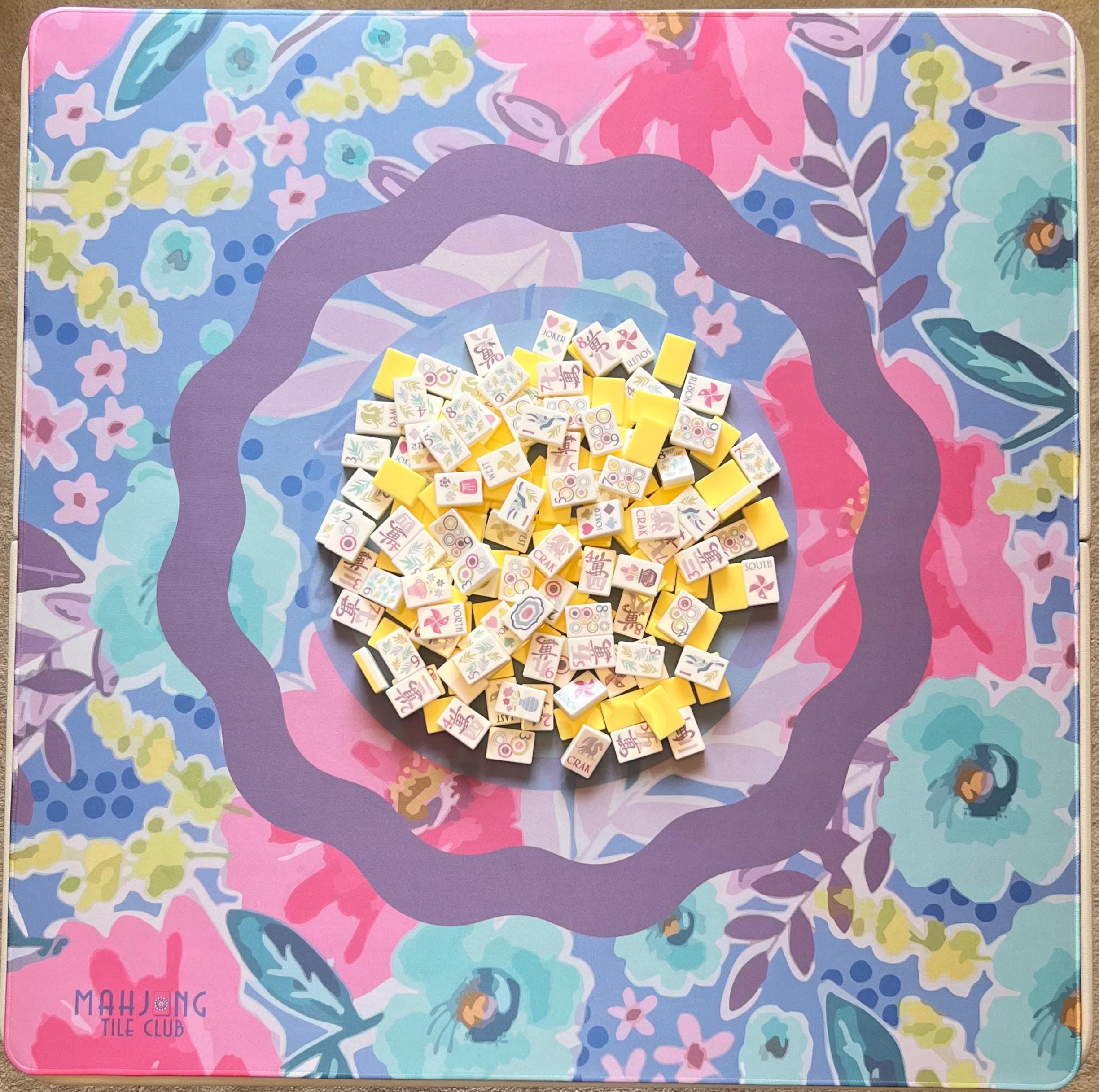 Happy Abstract Mahjong Mat - multi colored floral